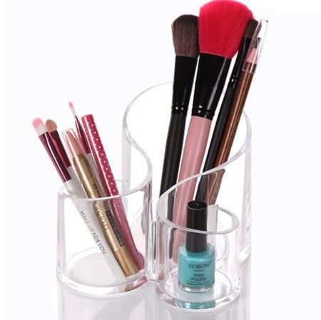 BRUSH HOLDER - WAVY