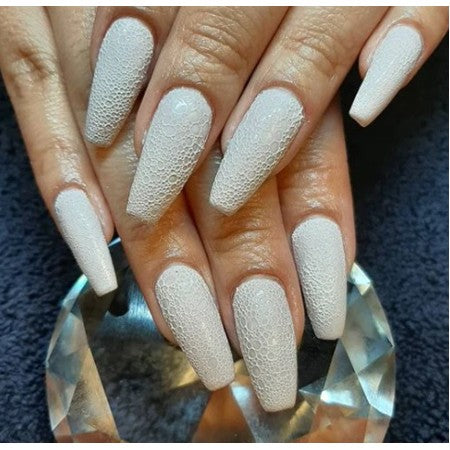 GEL NAIL TECHNICIAN