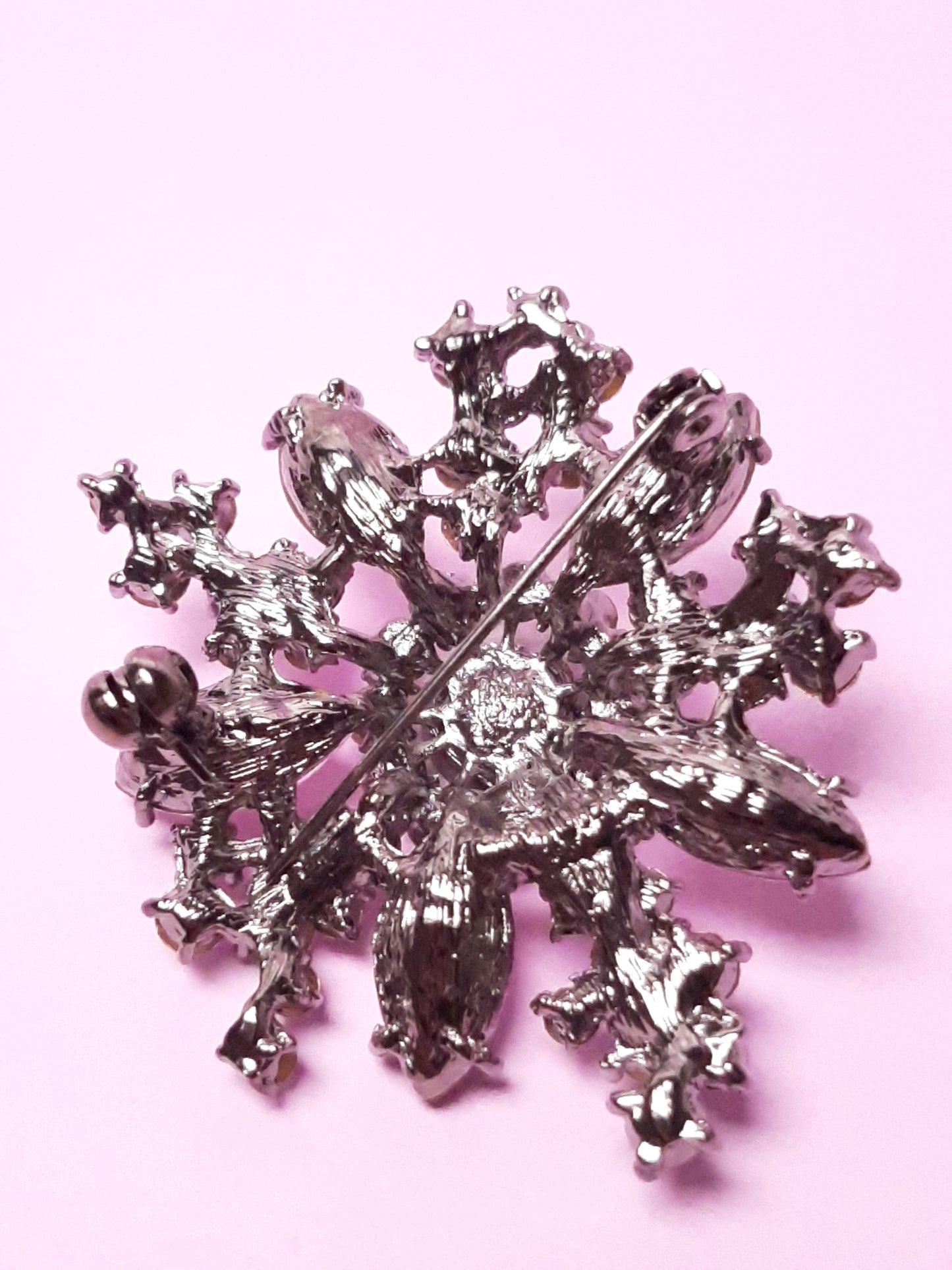 CLEAR RHINESTONE PIN